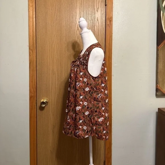 Daniel Rainn Medium Multi-Color w/Floral Print Sleeveless V-Neck Blouse - EUC - Picture 2 of 4